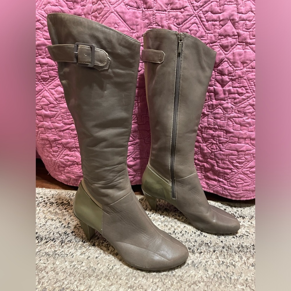 Tsubo Olive Green Boots